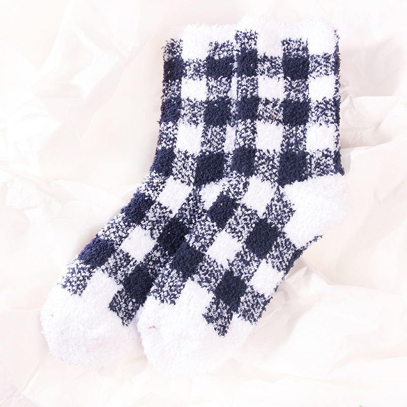 Winter Ladies Plush Plaid Warm Coral Velvet Medium Stockings Floor Socks Thickened Half-edge Sleep Socks Fluffy Fuzzy Socks